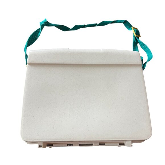 Rare Vintage 90s Disney Pocahontas Thermos Brand Plastic Lunchbox with Strap - Picture 3 of 8